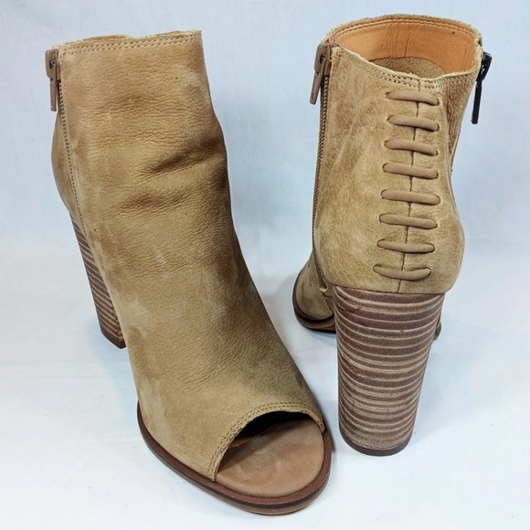 Lucky Brand Tan Ankle Booties with Peep-Toe - Picture 4 of 13